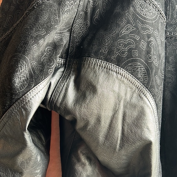 90s Leather Coat, with shoulder pads (Women L) - Picture 5 of 5